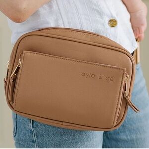 AYLA & CO Fanny Pack